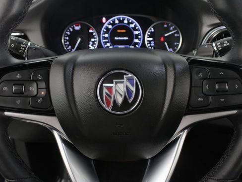 Used 2022 Buick Enclave Avenir w/ Avenir Technology Package image 15