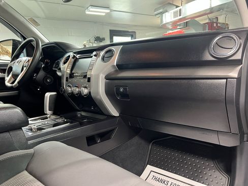 Used 2016 Toyota Tundra SR5 image 26