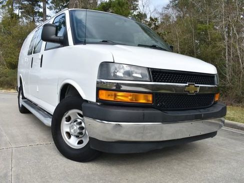 Used 2021 Chevrolet Express 2500 2500 w/ Driver Convenience Package image 1