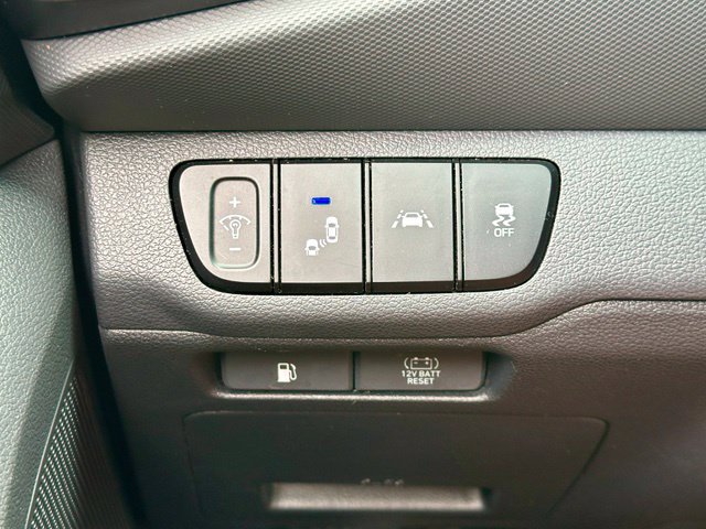 Used 2020 Hyundai Ioniq SE FWD image 35