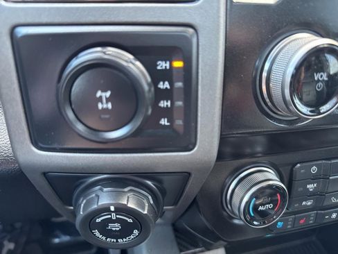 Used 2020 Ford F150 Raptor w/ Equipment Group 802A Luxury image 16