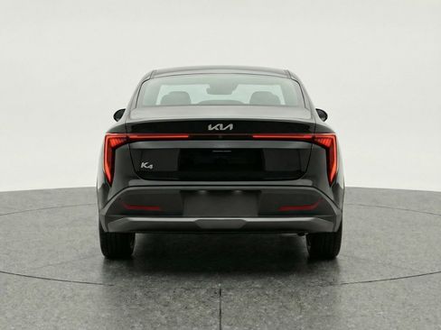 Used 2025 Kia K4 LXS image 6