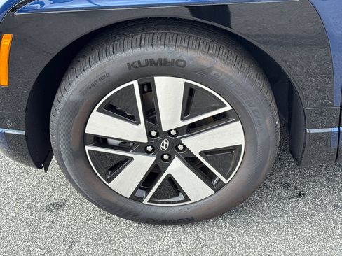 New 2026 Hyundai Ioniq 9 SEL image 11