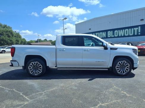 Used 2024 GMC Sierra 1500 Denali Ultimate AWD/4WD image 5