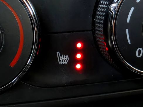 Used 2024 Chevrolet Trax RS w/ Driver Confidence Package FWD image 35