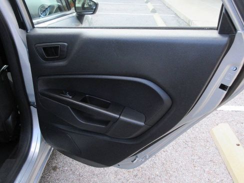 Used 2019 Ford Fiesta SE FWD image 19