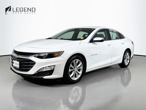 Used 2021 Chevrolet Malibu LT FWD image 1