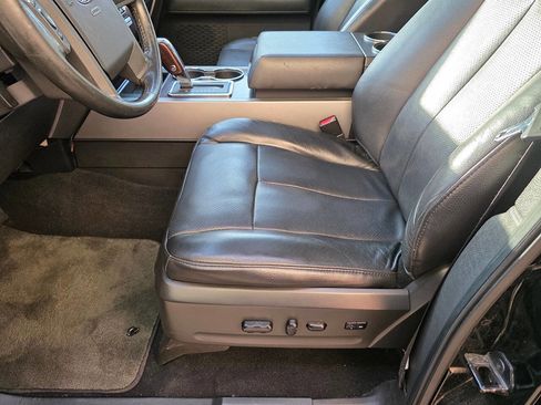 Used 2007 Ford Expedition EL Limited image 21