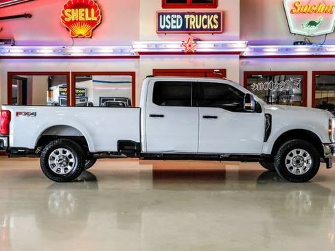 Used 2024 Ford F250 XLT w/ FX4 Off-Road Package AWD/4WD image 10