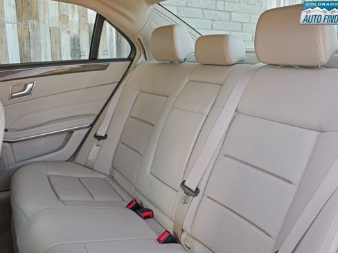 Used 2014 Mercedes-Benz E 350 4MATIC Sedan image 24