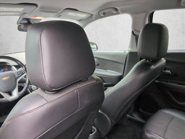 Used 2019 Chevrolet Trax LT w/ LT Convenience Package FWD image 22