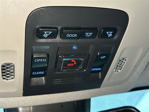 Used 2024 Toyota Camry SE w/ Cold Weather Package image 27