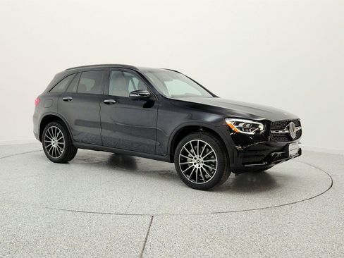 Used 2022 Mercedes-Benz GLC 300 image 3