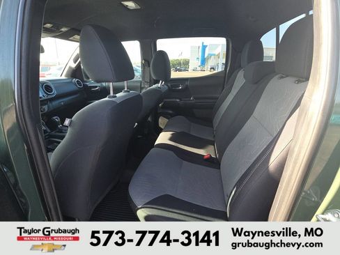 Used 2021 Toyota Tacoma TRD Sport w/ Technology Package AWD/4WD image 29