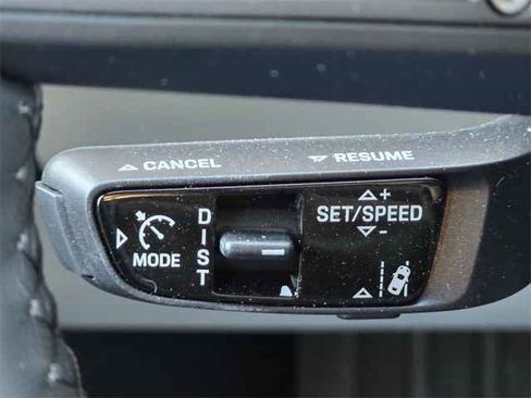 New 2024 Porsche Macan 4 Electric image 19