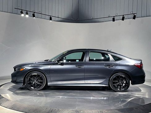 Used 2025 Honda Civic Sport image 14