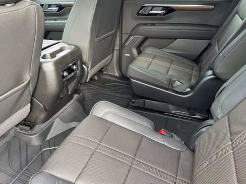 New 2026 Chevrolet Tahoe High Country image 13