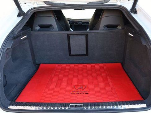 Used 2019 Lamborghini Urus AWD/4WD image 12