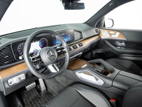 Used 2026 Mercedes-Benz GLE 450 4MATIC image 4