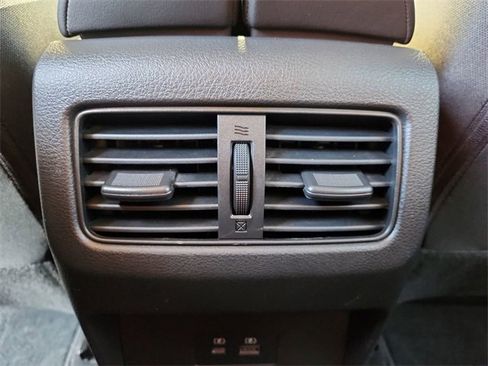 Used 2023 Nissan Rogue SV image 20