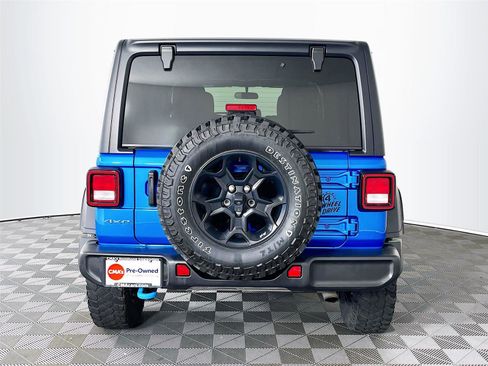 Used 2023 Jeep Wrangler Unlimited w/ Cold Weather Group AWD/4WD image 7