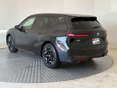 Certified 2025 BMW iX xDrive50 w/ Premium Package AWD/4WD image 3