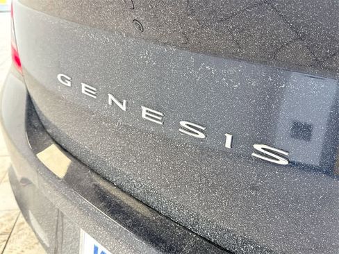 Used 2023 Genesis G70 3.3T w/ Sport Prestige Package image 11