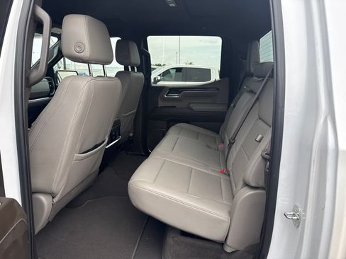 Used 2024 GMC Sierra 1500 SLT AWD/4WD image 11