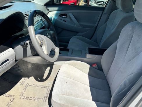 Used 2011 Toyota Camry FWD image 8