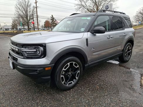 Used 2023 Ford Bronco Sport Outer Banks w/ Tech Package image 3
