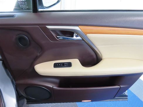 Used 2018 Lexus RX 350L FWD w/ Premium Package image 35