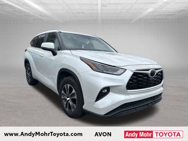 Used 2023 Toyota Highlander XLE FWD image 1