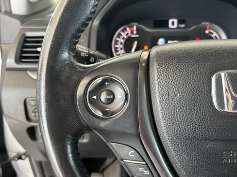 Used 2019 Honda Ridgeline RTL image 12