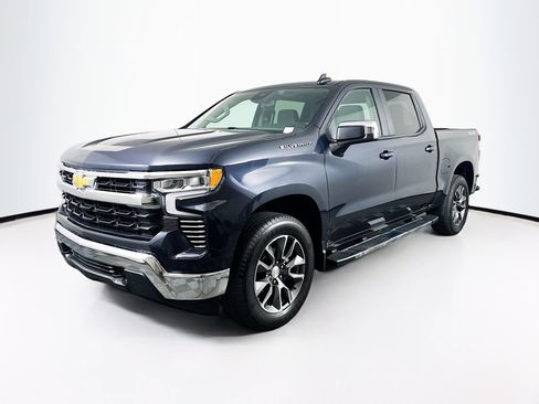 Used 2023 Chevrolet Silverado 1500 LT image 3