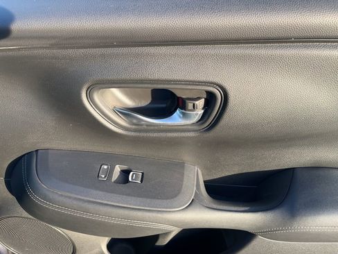 Used 2023 Honda HR-V EX-L image 57