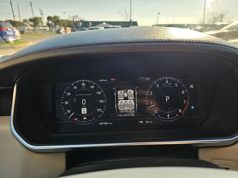 Used 2018 Land Rover Range Rover Supercharged AWD/4WD image 14