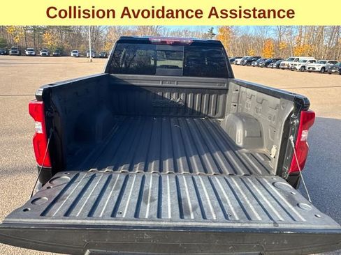 Used 2021 Chevrolet Silverado 1500 High Country w/ Technology Package image 12