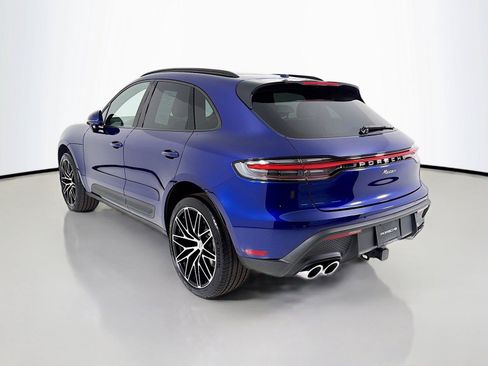 Certified 2026 Porsche Macan AWD/4WD image 3
