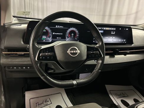Used 2023 Nissan Ariya FWD image 13