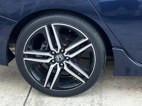 Used 2017 Honda Accord Sport Special Edition image 10