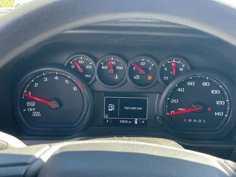 Used 2024 Chevrolet Silverado 1500 Custom image 11