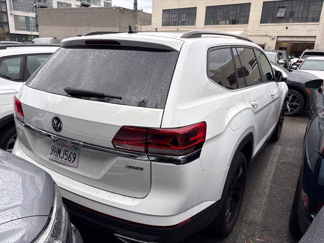 Certified 2023 Volkswagen Atlas SE w/ Panoramic Sunroof Package AWD/4WD image 3
