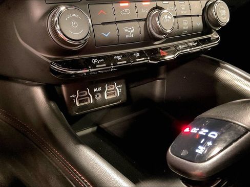 Used 2025 Dodge Durango GT AWD/4WD image 28