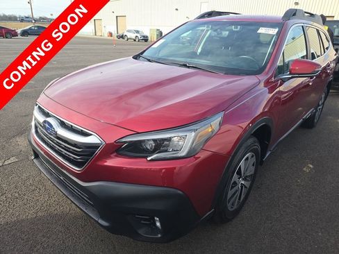Used 2022 Subaru Outback Premium image 1