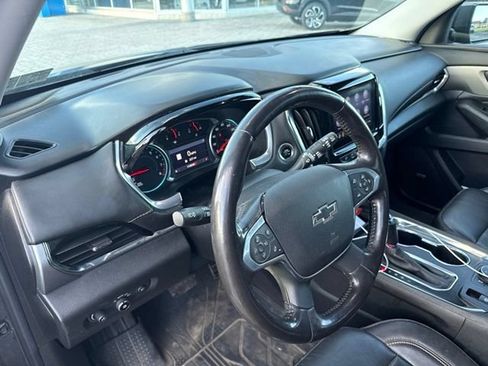 Used 2020 Chevrolet Traverse RS w/ LPO, Floor Liner Package AWD/4WD image 13