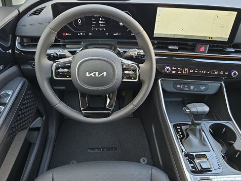 New 2026 Kia Carnival SX Prestige image 10