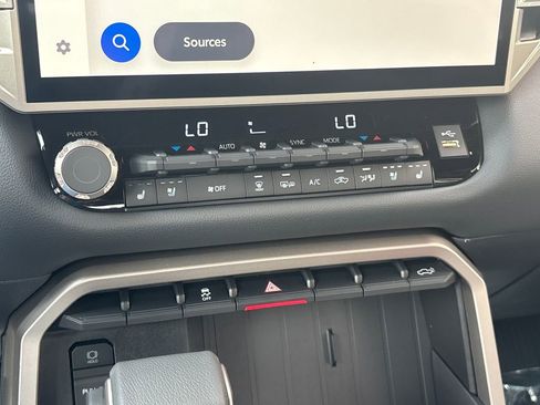 New 2026 Toyota Tundra Limited AWD/4WD image 14