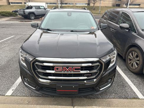 Certified 2023 GMC Terrain AT4 w/ Infotainment Package II image 4