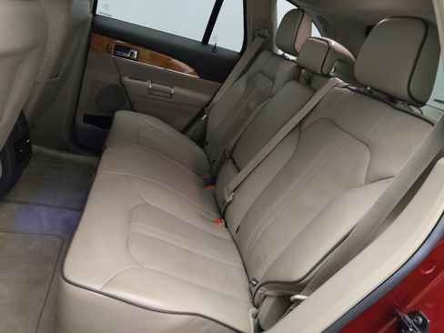 Used 2015 Lincoln MKX FWD w/ Equipment Group 102A image 18