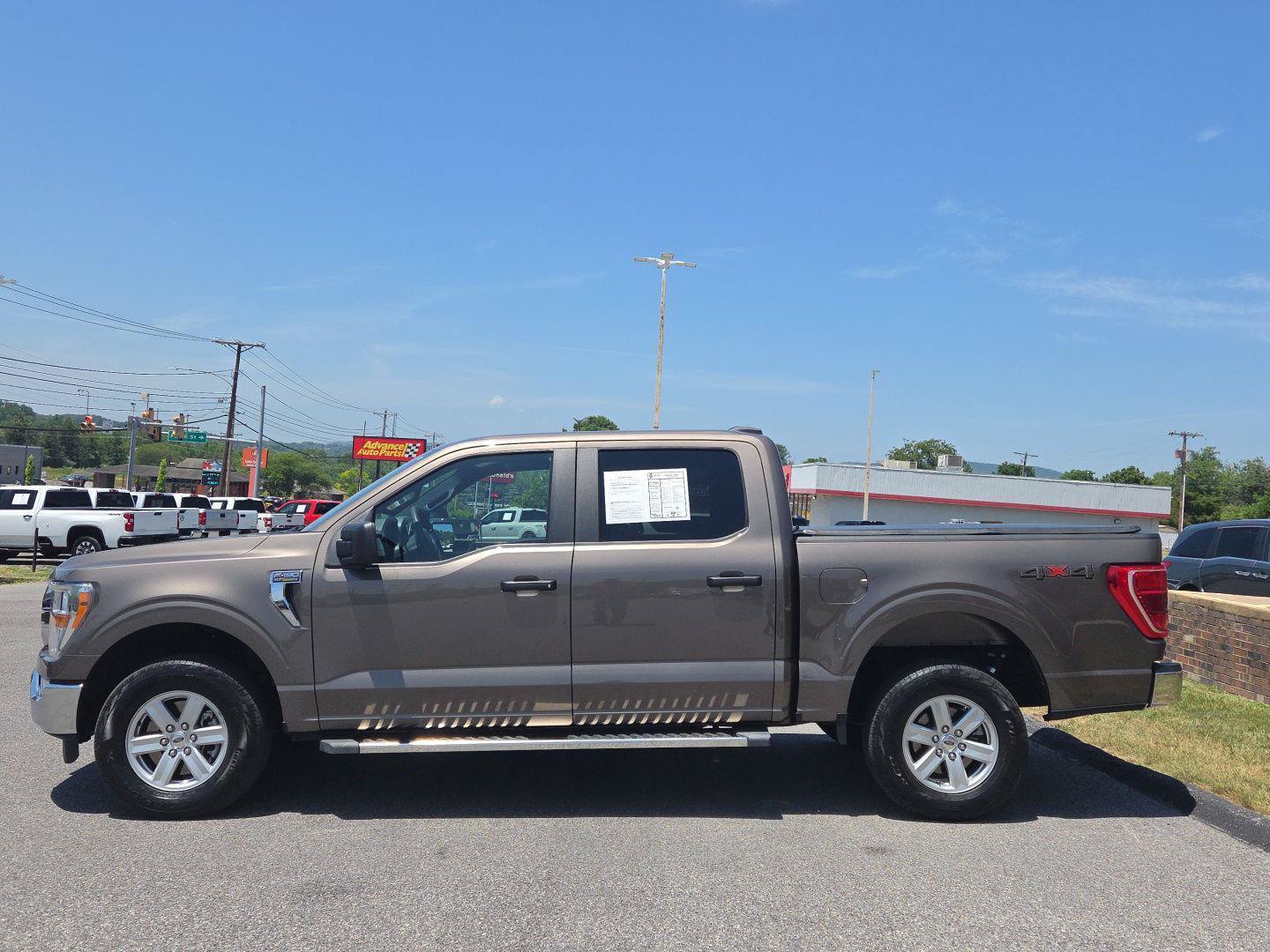 Used 2022 Ford F150 XLT AWD/4WD image 6